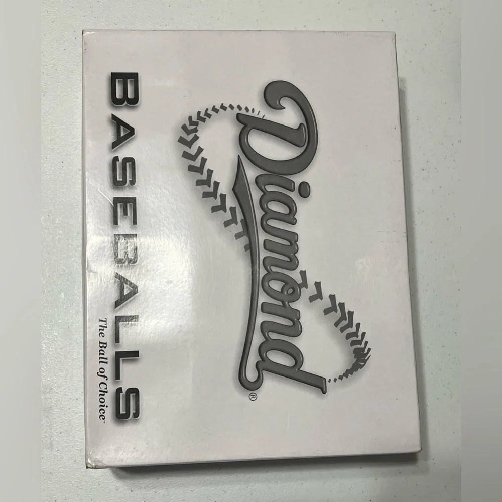 One dozen Diamond Sports Baseballs model DOL-DB1 - Picture 1 of 3